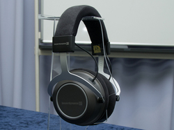 �y�w�b�h�z���Ձzbeyerdynamic�A���o�ی�/�e�X���e�N�m���W�[���ڂ�BT�w�b�h�z���uAmiron wireless JP�v