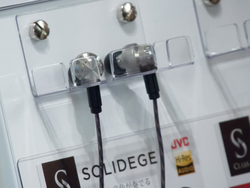 �y�w�b�h�z���ՁzJVC�P���E�b�h�u�[�X�Ń��f�����Ƃ̈Ⴂ�����\�^�t�H�X�e�N�X�A�������A�j���R���{�C���z��