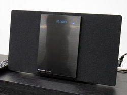 �p�i�\�j�b�N�A�X�}�[�g�X�s�[�J�[�A�g��Chromecast buit-in�Ή��̔��^�I�[�f�B�I�uSC-HC2000�v