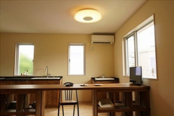 �\�j�[�AAlexa�Ή��ŉƓd����������ł���X�s�[�J�[�����V�[�����O���C�g