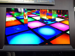 �p�i�\�j�b�N�̐V4K�L�@EL�e���r�uFZ1000�v�uFZ950�v�B�i���_�ƊJ���̑_���𕷂���