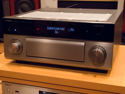 ���}�n�A���A���^�C������؂�ւ��V�X�e���uSURROUND�FAI�v�����ڂ�AV�A���v�uRX-A3080�v