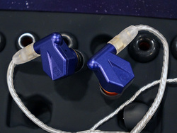 ���|�^����audioquest��BT���V�[�o�[��USB-DAC�uBeetle�v�^Light Harmonic�uSTELLA�v�Q�l�W��