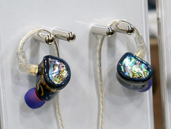 ���|�^�t�F�X��LEAR�A5�_�C�i�~�b�N�h���C�o�[�C���z���^�R���v���C�Ȃǎ��ӃA�N�Z�T���[�ɂ�����