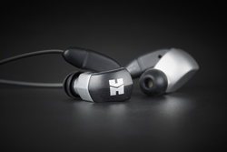 HIFIMAN�A�n�C�G���h���f�����A���~➑̂Ōy�ʉ��^�R�X�g�_�E�������C���z���uRE2000 silver�v