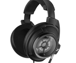 �[���n�C�U�[�̖��^�t���O�V�b�v�uHD 820�v8��2�������J�n�B29���~