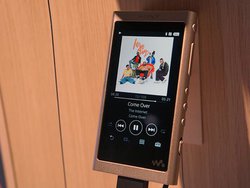 ��IFA���\�j�[�A�V�E�H�[�N�}���uNW-A55�v��W���BBluetooth���V�[�o�[�@�\�ȂǑ���