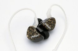 e���C���z���Ɛ�戵�̃J�X�^��IEM�u�����h�uAAW�v���烆�j�o�[�T���C���z��3�@��