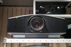 �\�j�[�A���[�U�[����/ARC-F�����Y���ڂ̃l�C�e�B�u4K�v���W�F�N�^�[�g�p�[�t�F�N�g���f���h�uVW855�v