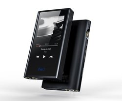 FiiO�A2.5mm�o�����X�o�͂𑕔�����DAP�uM9�v�BAK4490EN���f���A������