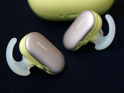 �\�j�[�A�h�����S���C�����X�C���z���uWF-SP900�v�ō����̒ʘb�������������Ȃ��������P