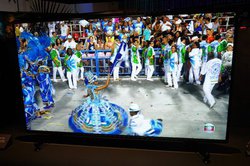 ��CES���u8K�v�u�L�@EL�v���Ȍ������e���r����̏o�W���ӂ�Ԃ� �| 4K�L�@EL��8K�t���̏[���ɂ�����