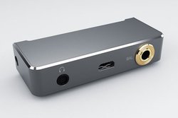 FiiO�ATHX�񋟂̉�H���g�p�������̃A���v���W���[���uAM3C�v�B���{���胂�f���A��2���~