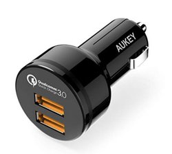 2�|�[�g�Ƃ��}���[�d�Ή���USB�J�[�`���[�W���[�AAmazon��999�~�̓����̔���