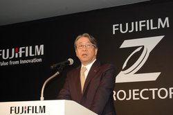 uZ5000vŃvWFN^[sɃQ[`FWN | xmtC В鍡̎Ɛ헪