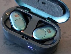 Skullcandy�A���E�ڑ��̈��萫�����߂����Џ��̊��S���C�����X�C���z���uPush�v