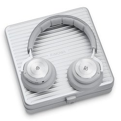 Bang & Olufsen�A���C�����X�w�b�h�z���uH9i�v��RIMOWA�Ƃ̌���R���{���f��