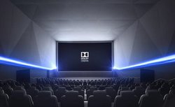 �֐����̃h���r�[�V�l�}��'19�Ăɔ~�c�u���N7�ɒa��