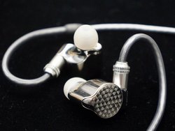 Җ]̃\j[uIER-Z1RvC1ʁIwbhzTԔ؃LO tWG[rbN