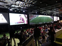 J���[�O�~12K�f���~�h���r�[�A�g���X�B���n���Ȃ���̗Տꊴ�𖡂킦��u�f�W�^���X�^�W�A���v���L�҂��̌����Ă���