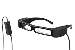 �G�v�\���AType-C�ŃX�}�z�Ɛڑ��ł���X�}�[�g�O���X �gMOVERIO�h�uBT-30C�v