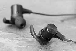 TaoTronics�A�ŐV�`�b�v���ڂ�aptX HD�Ή���Bluetooth�C���z���uTT-BH07S�v�B5,378�~��e���C���z����s����