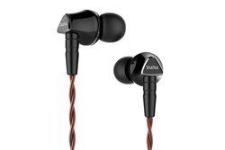 DUNU�A�o�����C�J���`�[�t�̃_�C�i�~�b�N�^�C���z���uTITAN 6�v�B�V���[�Y���̓��f��