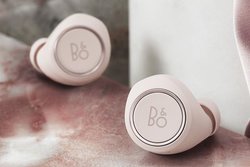 Bang & Olufsen�A���S���C�����X�C���z���uE8 2.0�v�ɐV�F�wPink�x�BQi�Ή����C�����X�[�d�p�b�h�������J�n
