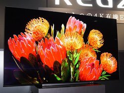 ���ŁA�g4K�L�@EL���O�U Pro�h�uX930�v�B�V�p�l���ƃG���W���ō��掿���A�S�^�@�\��