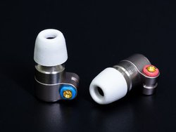 ��C�≮�A7,580�~�̃n�C�u���b�h�^�C���z���uTin HiFi T3�v�B�h�X�p���X�܂ƒʔ̂ɂĔ̔�