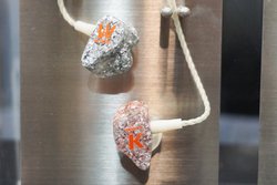 ���|�^�t�F�X��Westone�A����䂱�Ƃ�f�U�C���̃J�X�^��IEM�^NOBUNAGA Labs�̏�������b�L���P�[�u��