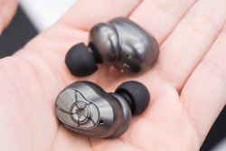 ���|�^�t�F�X��HIFIMAN���̊��S���C�����X�C���z���uTWS600�v�B���͋@�̃h���C�o�[�Z�p���̗p