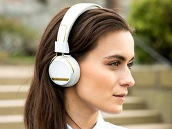 Sudio�A�VBluetooth�w�b�h�z���uREGENT II�v�B�f�U�C�����}�C�i�[�`�F���W