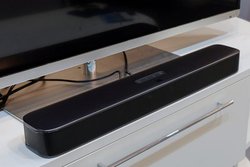 JBL�A�T�u�E�[�t�@�[�Ȃ��̃R���p�N�g�ȃT�E���h�o�[�uBAR2.0 All-in-One�v