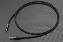 �\�j�[�V���j�^�[�w�b�h�z���uMDR-M1ST�v�p�A�b�v�O���[�h�P�[�u���ABriseAudio���瓯������