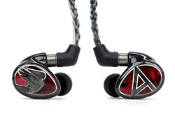 Astell&Kern�~JH Audio�R���{�̃��j�o�[�T��IEM�uLayla AION�v�B12BA���ڂ̍ŏ�ʃ��f��