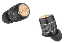 AVIOT�A����؂ꑱ���s�G�[������R���{���S���C�����X�C���z���̎O���\���8/16�J�n