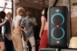 JBL�A����g�p�[�e�B�[�X�s�[�J�[�h�ɏ��^���f���uPARTYBOX 100�v