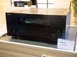 ��IFA���I���L���[�AAV�A���v�uTX-RZ3400�v�ƃn�C�t�@�C���V�[�o�[�uTX-8390�v������I