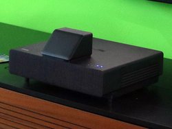 ��IFA���G�v�\���A�X�^�C���b�V���Ȓ��Z�œ_4K�v���W�F�N�^�[�uEH-LS500�v�B�ቿ�i�ȉƒ�p4K�uEH-TW7100�v��