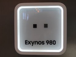 IFATXA5Gf4K 120fpsHDR10{Ή̃oCvZbT[uExynos 980v