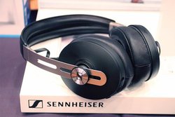 �[���n�C�U�[�AANC�@�\�����̃��C�����X�w�b�h�z���uMOMENTUM Wireless�v