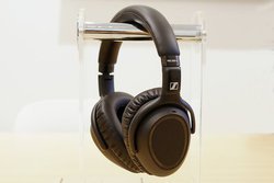 �[���n�C�U�[�A���������m�C�L��������BT�w�b�h�z���uPXC 550-II WIRELESS�v�B�g�ł����ꂽ�h���f���̌�p�@