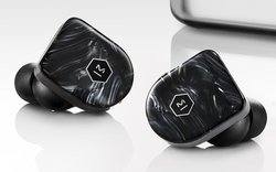 Master&Dynamic�A�m�C�L�������ڂ̊��S���C�����X�C���z���uMW07 PLUS�v