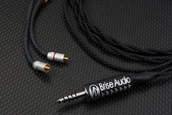 BriseAudio�A�������݌v�R�l�N�^�̗p��8�c�\�����P�[�u���uASUHA-Rh2+�v