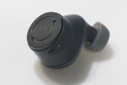 ��CES���I�[�f�B�I�e�N�j�J�A���̃m�C�L�������S���C�����X�C���z���uATH-ANC300TW�v