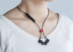 ���f�B�E�X�ABT�C���z���̃P�[�u���ɕt���ė����h�~����}�O�l�b�g�B650�~