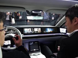 CES\j[̎ԁuVISION-SvɎBĂI