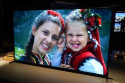 ��CES���\�j�[����I�����V8K�t���e���r�uZ8H�v/4K�L�@EL�e���r�uA8H�v�̐i���|�C���g���m�F