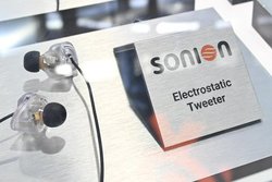 ��CES���R���v���C�AAirPods��Echo Buds�p�ȂǓ��{�������C���[�s�[�X�^���̑����Ō���������Ȃ��̂���Ȃ���